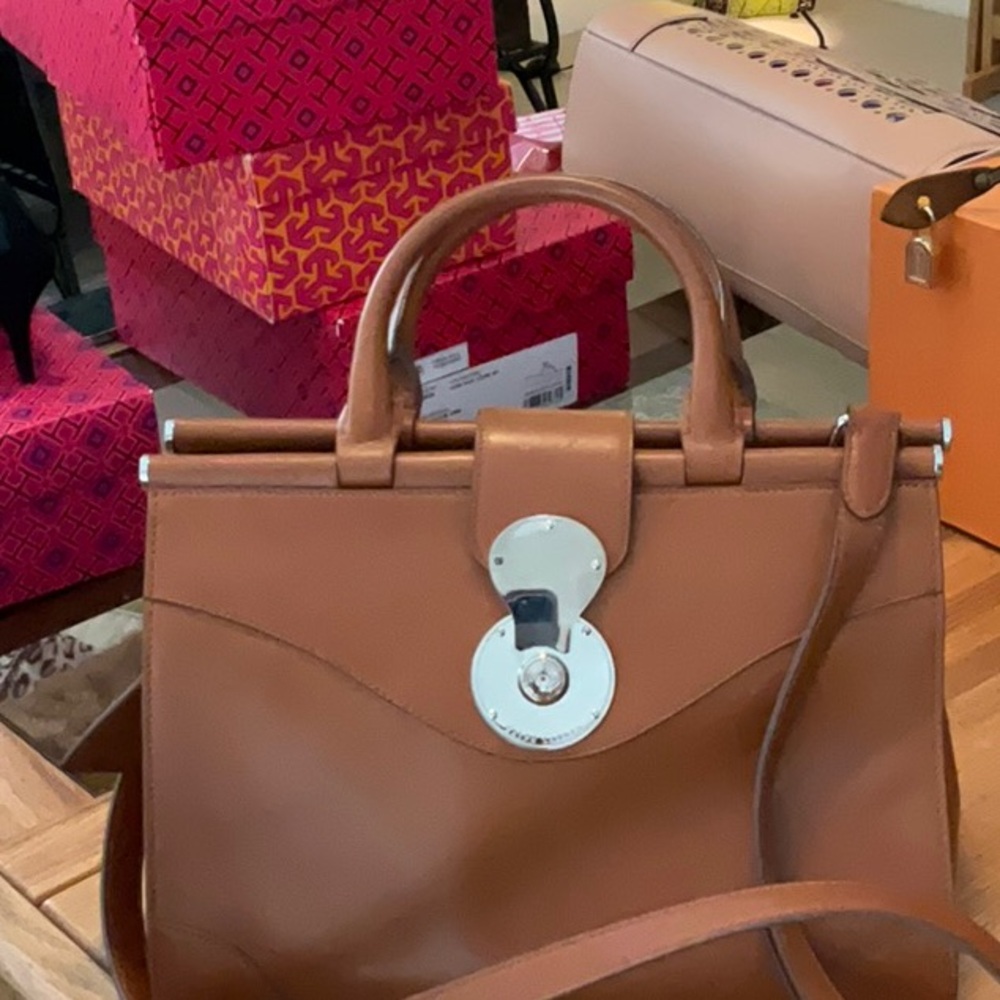 Ralph Lauren Luxury Tan Leather Handbag - Professional Business